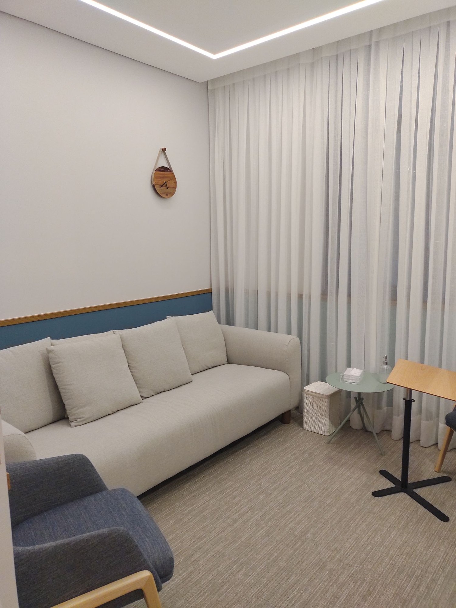 Sala de atendimento para adolescentes e adultos